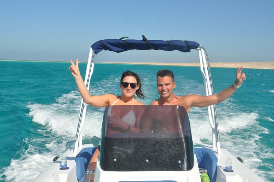 Hurghada: 6 Islands Tour with Dolphin Watching & Snorkelling - Giftun National Park Snorkeling and the Wreck Stop: Where the Day Gets Real