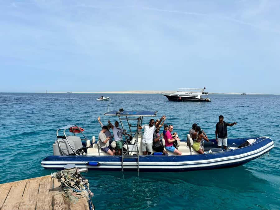 Hurghada: 6 Islands Tour with Dolphin Watching & Snorkelling - Magawish Islands and Juzur Abū Minqār Sandbank: The Calm Finale