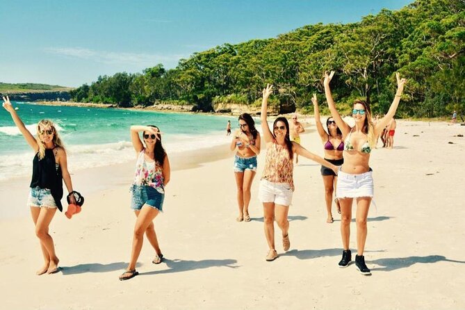 Jervis Bay Tour with Dolphins, Kangaroos & World's Whitest Beach - Guides, Photo Help, and Small Comfort Details That Add Up
