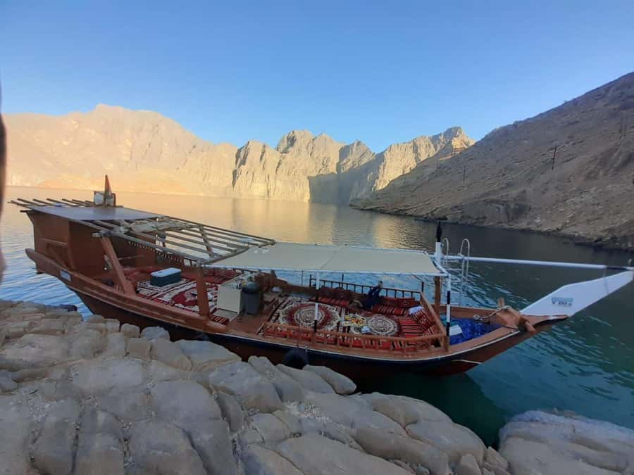 Khasab: Dhow Cruise with Lunch, Dolphin Watching& Snorkeling - Who this tour fits best—and who should choose differently