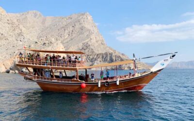 Khasab: Dolphin Watching Day Tour with Snorkeling & Lunch - Dolphins in the Wild: How the Crew Turns Searching Into a Real Chance