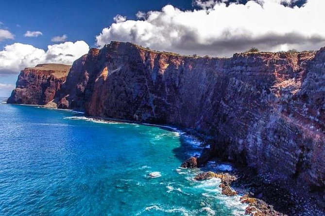Lanai Deluxe Dolphin Adventure & 3 Snorkel Sites - Captains and crew matter more than you think