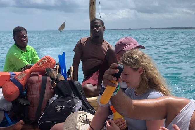 Luxury Swimming with DOLPHINS IN MNEMBA and LUNCH - Who This Works Best For
