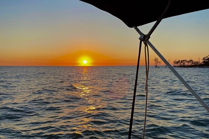 Manatee, Dolphin and 10,000 Islands Sunset Cruise! - Stop 3: Ten Thousand Islands National Wildlife Refuge sunset time (1 hour 30 minutes)