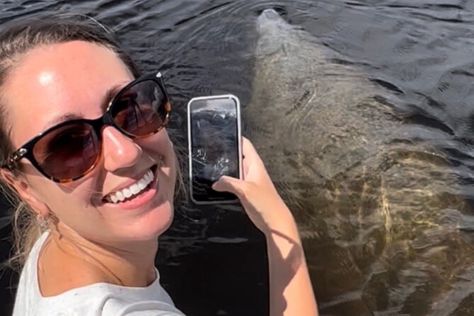 Manatee, Dolphin and 10,000 Islands Sunset Cruise! - The guide factor: listening for wildlife clues (and why some days feel quiet)