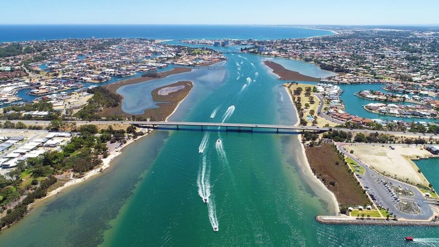 Mandurah: Dolphin and Views Cruise - Views Beyond Dolphins: Canals, Wetlands, and Birdlife