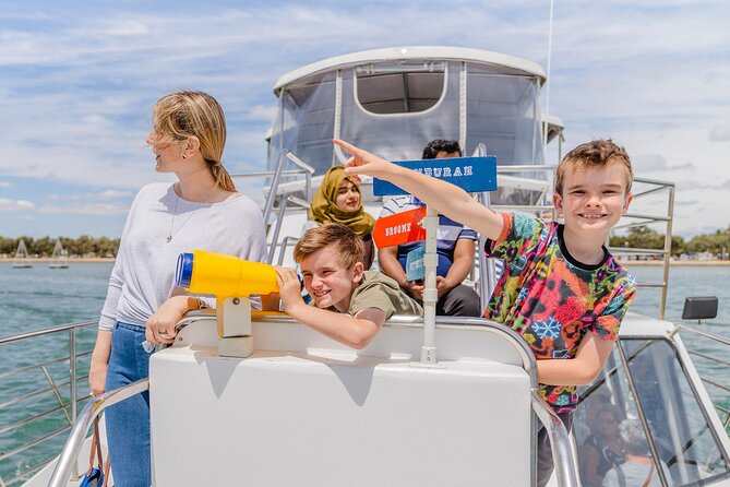 Mandurah Dolphin Cruise and Views - How dolphins work here: Mandurah Estuary and wake-riding moments