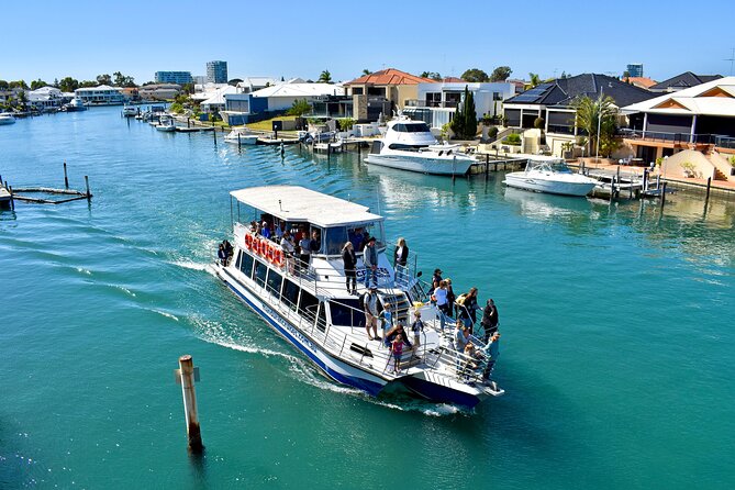 Mandurah Dolphin Cruise and Views - Getting on board: Mandurah Cruises and the “views first” route
