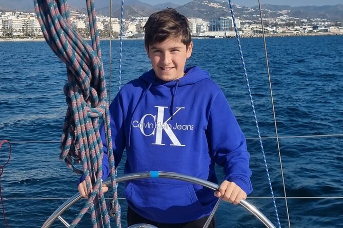 Marbella sailboat rental, dolphins, drinks and snacks - 2 hours - A 2-Hour Marbella sail that mixes wildlife and water time