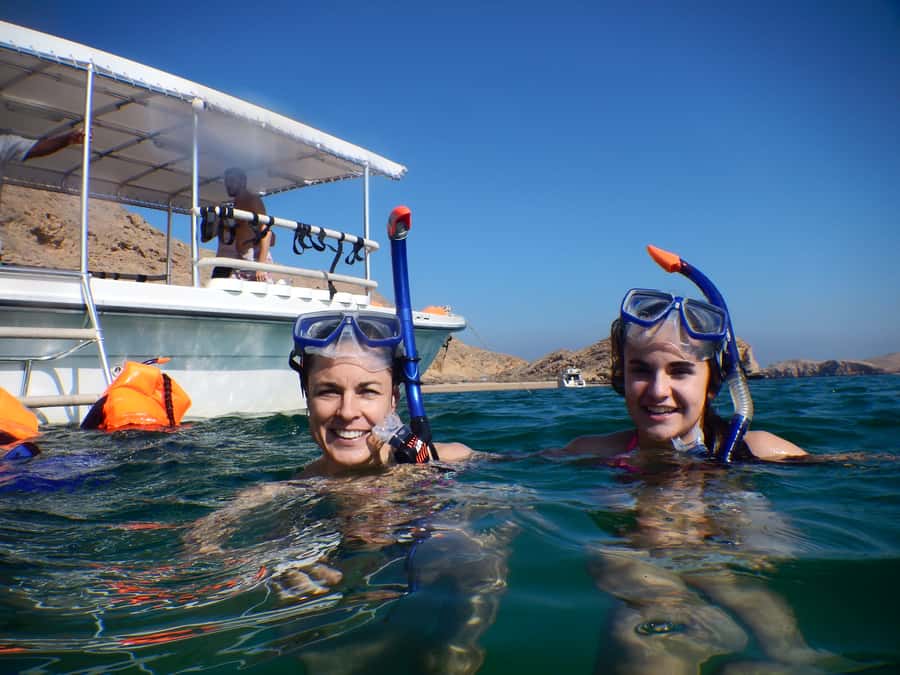 Muscat: 4-Hour Snorkeling Tour with Dolphin watching - Getting from Muscat to the water: the 1-hour transfer