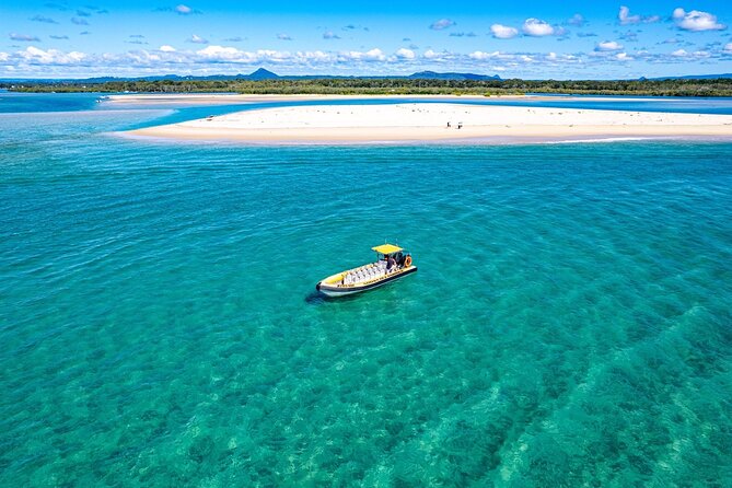 Noosa ocean adventure & Dolphin safari. - Out onto Laguna Bay and toward Noosa National Park
