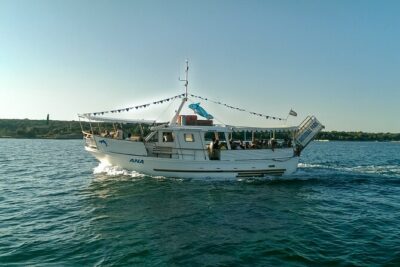 NP Brijuni Island Swimming & Dolphin Watching Sunset Cruise - St. Jerolim Island swimming: your 3-hour water break