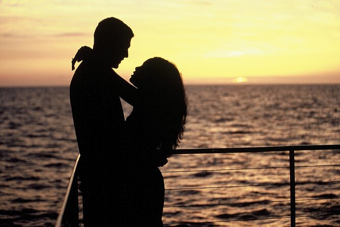 Premium Snorkel Sunset Cruise with Whale and Dolphin Watch - Pickup from Waikiki and getting to Ko Olina without stress