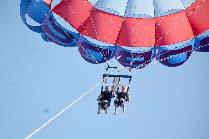 Private Speedboat To Dolphin House With Parasailing - Hurghada - Getting picked up in an A/C vehicle (and why it matters)