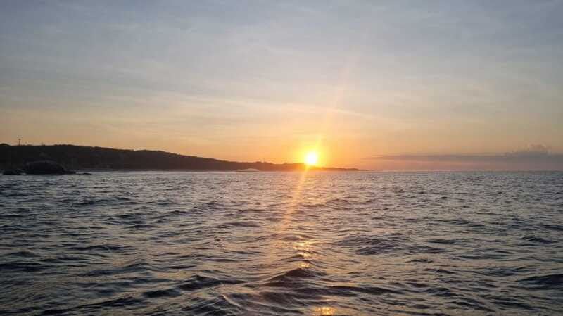 Puerto Escondido: The Best Adventure for Dolphin Watching - Smart Packing Tips for a Sunny Morning Offshore