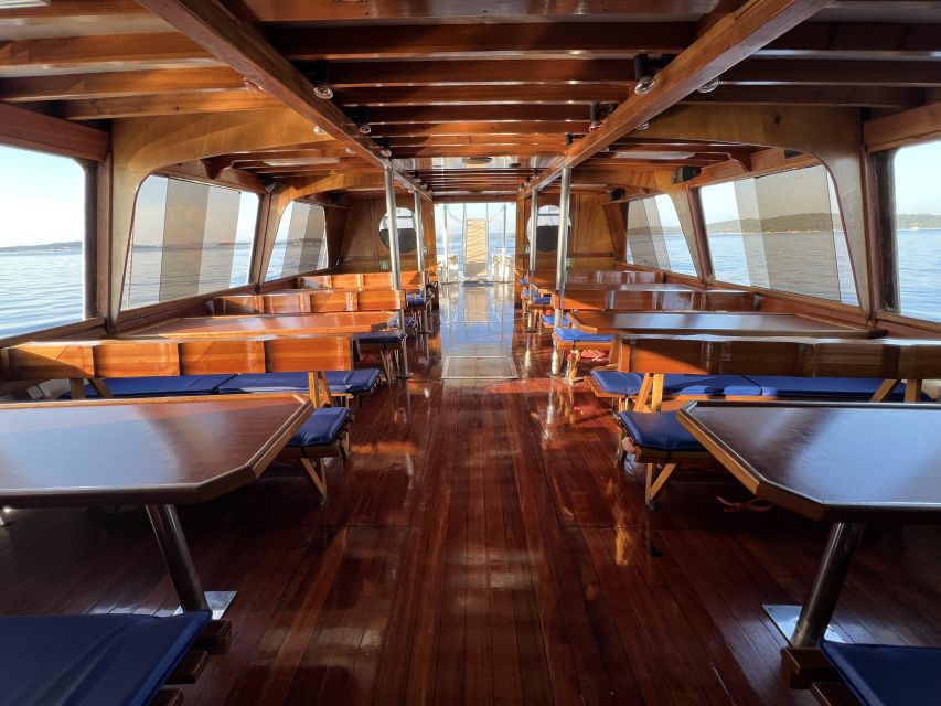 Pula: Dolphin Watching Sunset Cruise with Dinner & Drinks - Who this cruise fits best (and who should rethink it)