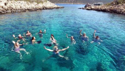 Side: Dolphin Island Boat Trip with Lunch & Unlimited Drinks - The Big Show: Manavgat River Swim and the Sea-Mixing Moment