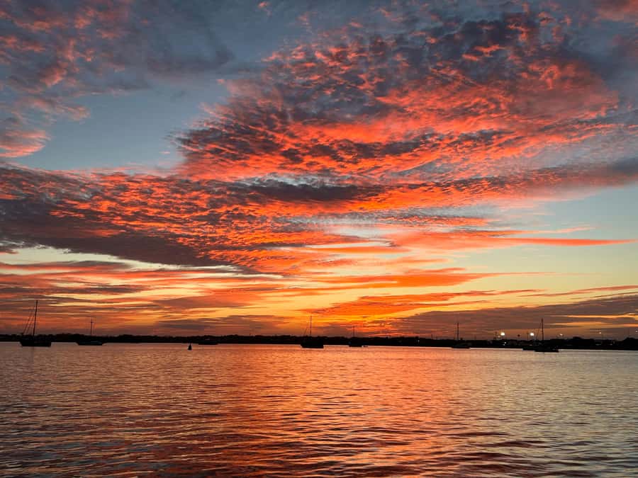 St. Augustine: Sunset Boat Tour with Dolphin Spotting - Castillo de San Marcos from the Water: Why This View Hits