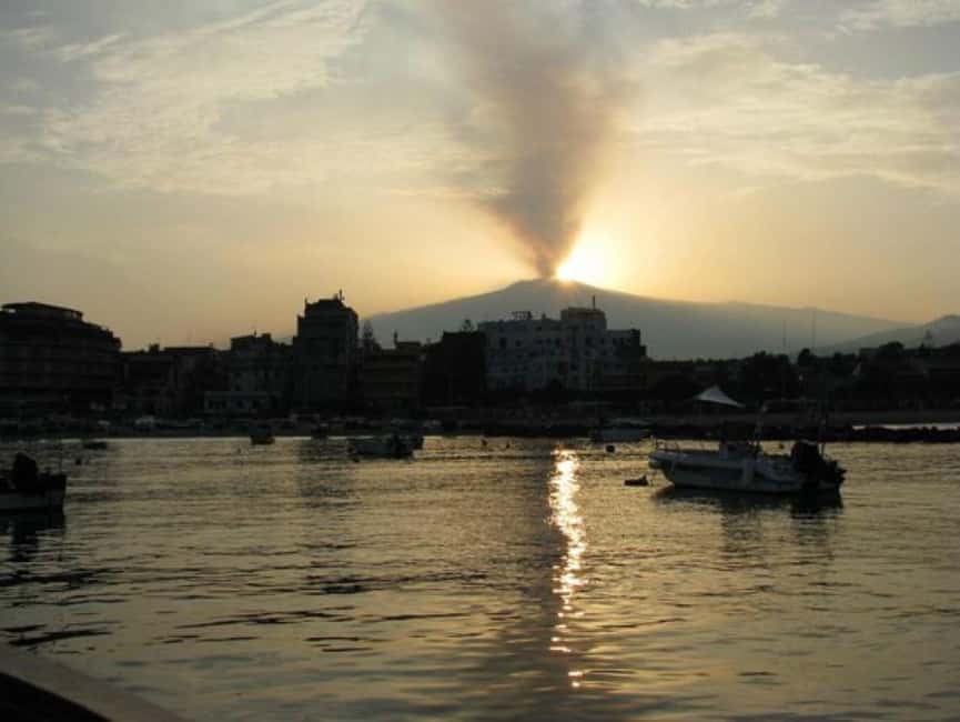 Sunset tour in search of dolphins with aperitif - Practical Stuff: Time, Getting There, and What to Bring