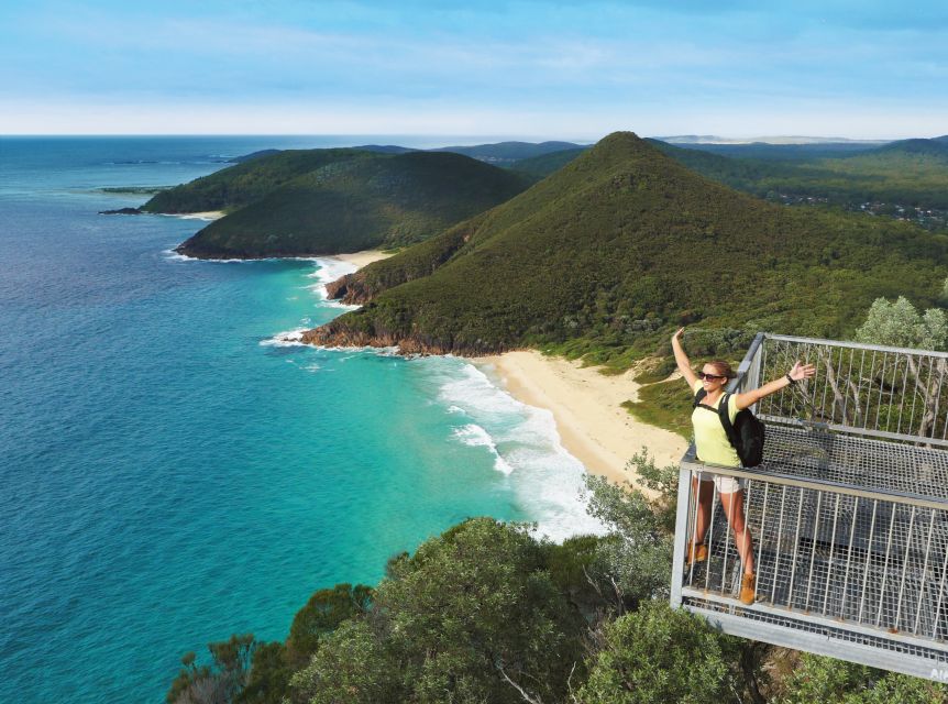 Sydney: Port Stephens Dolphin Watching & Sand Dunes Day Tour - Stockton Sand Dunes 4WD and sandboarding: the main event
