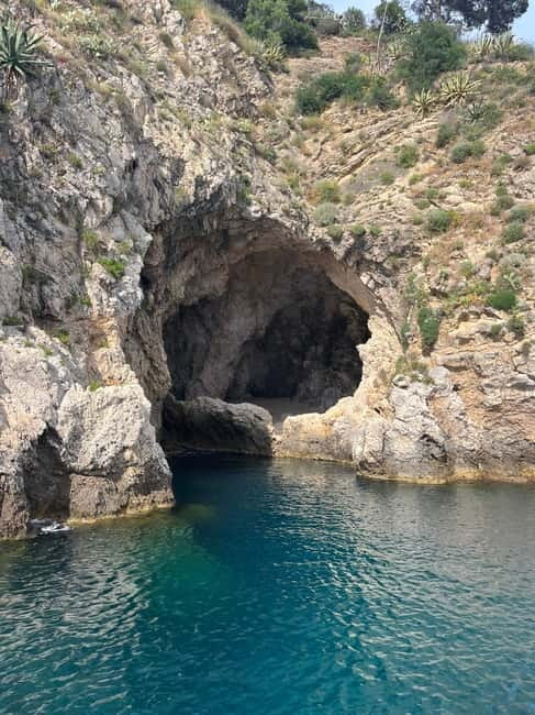 Taormina: Dolphin Tour and Sunset Aperitif Boat Tour - Duration and Pace: Why 2 Hours Feels Just Right