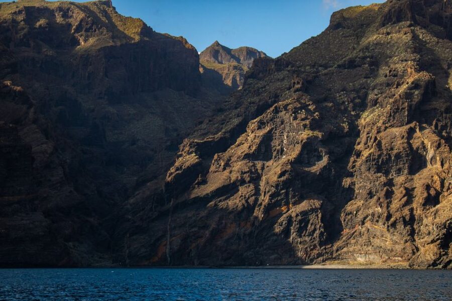 Tenerife: Teide National Park and Dolphins Sailboat Tour - When Clouds Meet Sun: How the Guide Makes Teide Make Sense