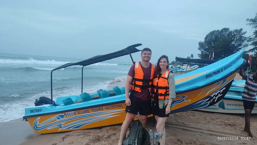 Trincomalee: Dolphin & Whale Watching Boat Tour - How to prepare: what to pack for a windy, early start