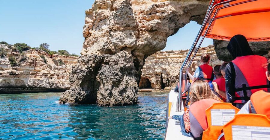 Vilamoura: Benagil Cave Boat Tour with Entry&Dolphin search - Key highlights worth caring about