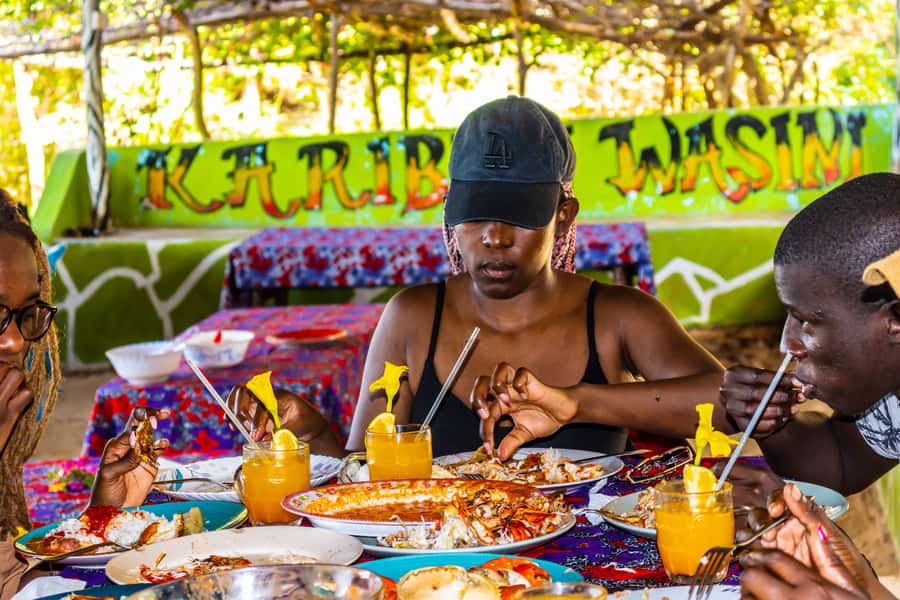 Wasini Island: Dolphin Spotting & Snorkel at Kisite Mpunguti - What to bring (and what to leave behind)