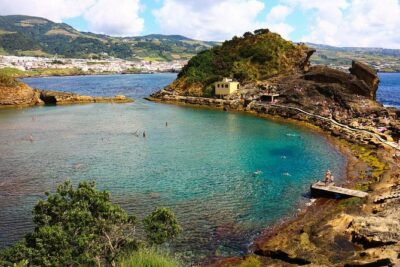 Whale Watching Tour + Vila Franca Islet: Full-day with lunch - What the cetacean guarantee means in real life