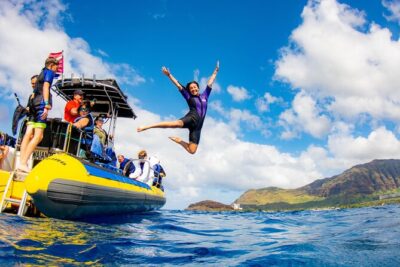 Wild Dolphin Watching and Snorkel Safari Off West Coast of Oahu - The Crew Makes It: Marine Naturalists, Lifeguard Training, and Real Personalities