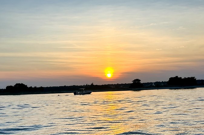 Wrightsville Beach Sunset Cruise - Weather and timing: when to book and when to pivot