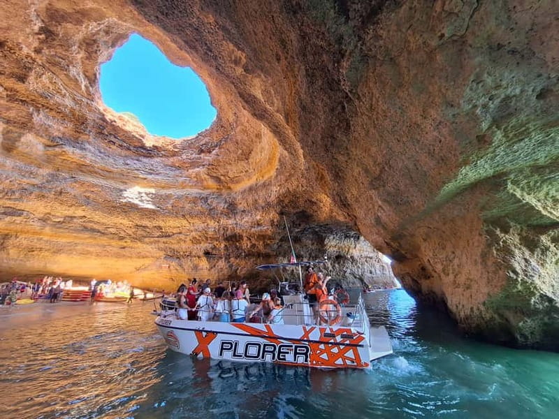 X Plorer – Caves (Benagil) & Dolphins Cruise - Why the captain and live guide change the whole vibe
