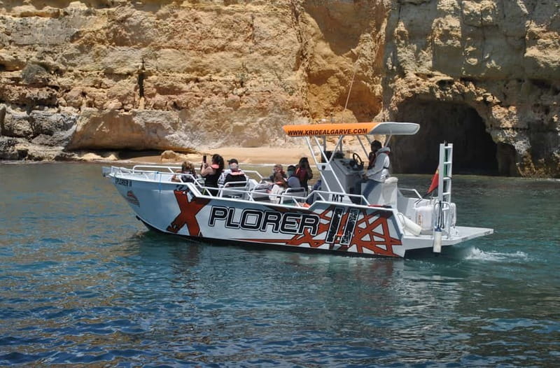 X Plorer – Caves (Benagil) & Dolphins Cruise - Marina de Albufeira check-in and what happens before you leave